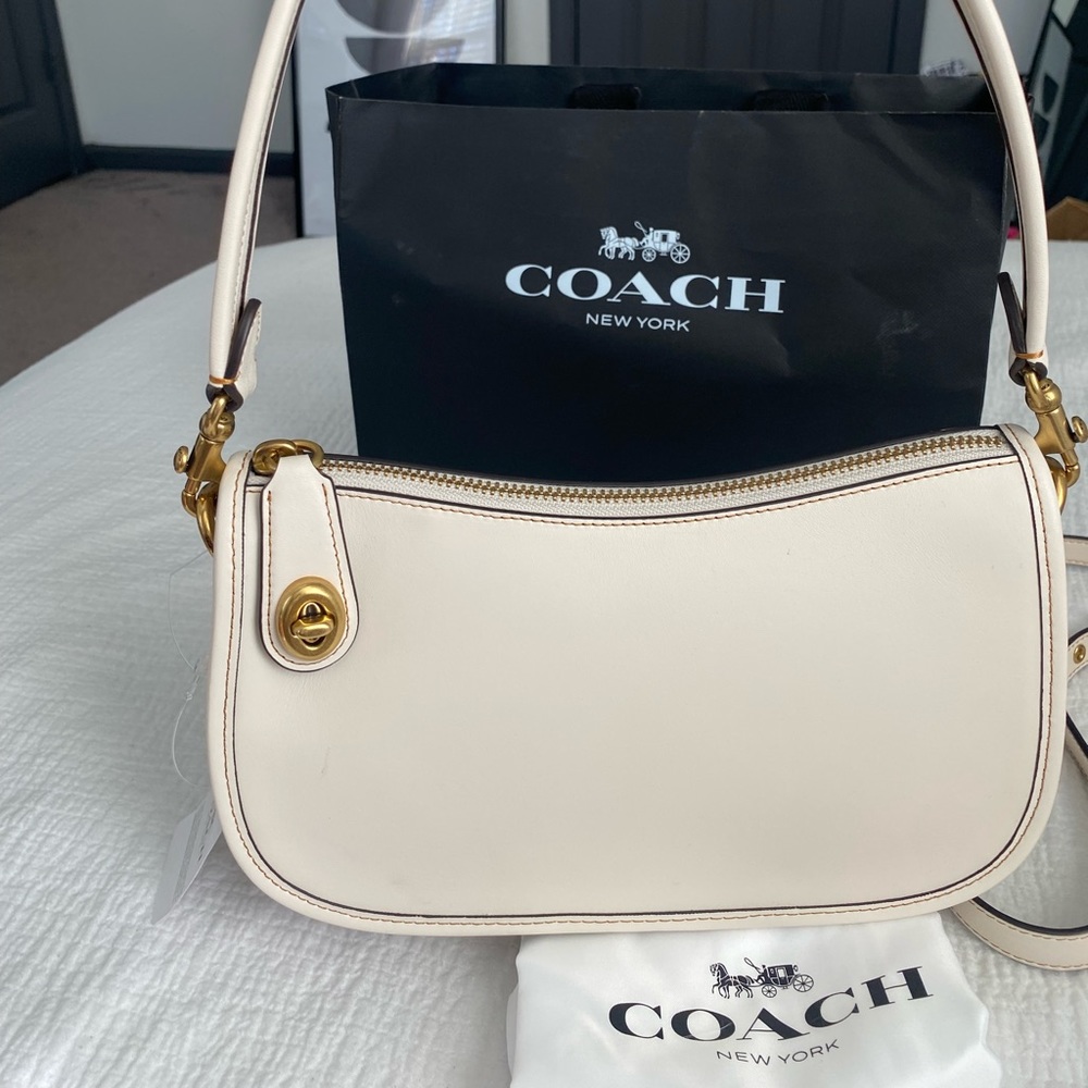 NWT Coach Leather Swinger Bag Brass/Chalk NEW